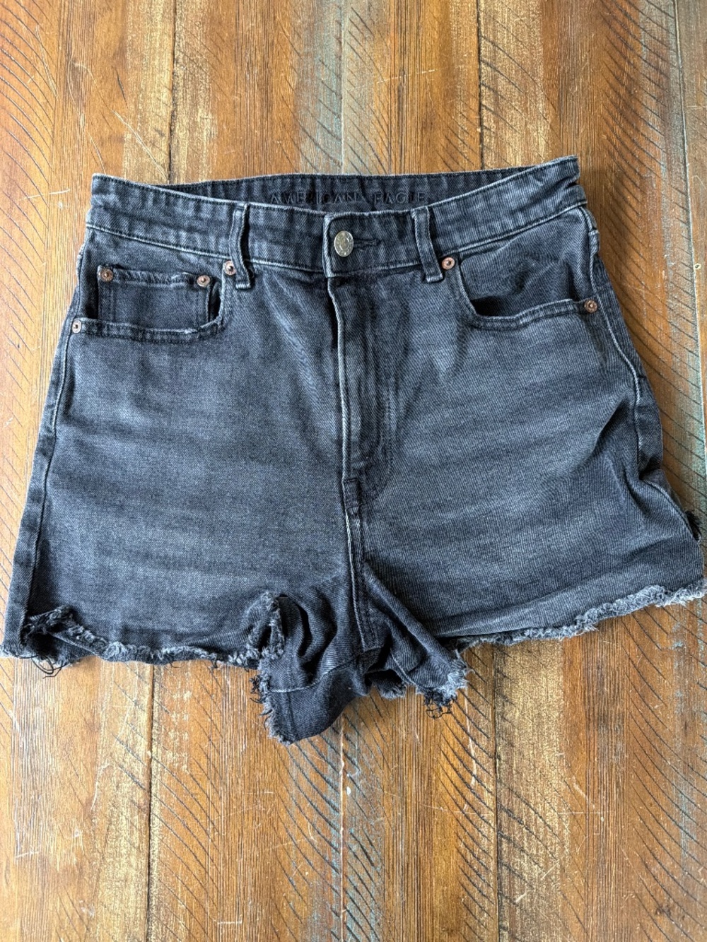 Women’s American Eagle Black Denim Cut Off Shorts 6